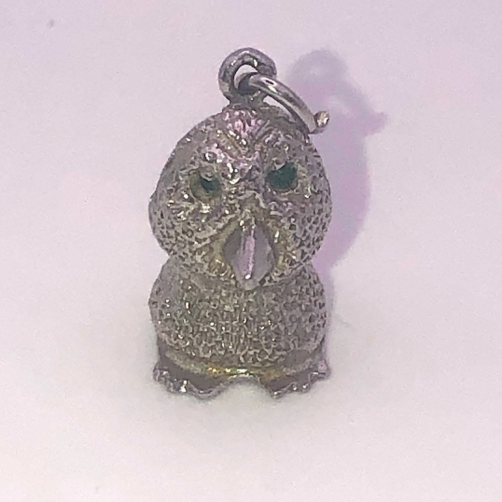 𝅺vtg Sterling Duck Baby Chick w Green Stone Eyes Charm / Pendant